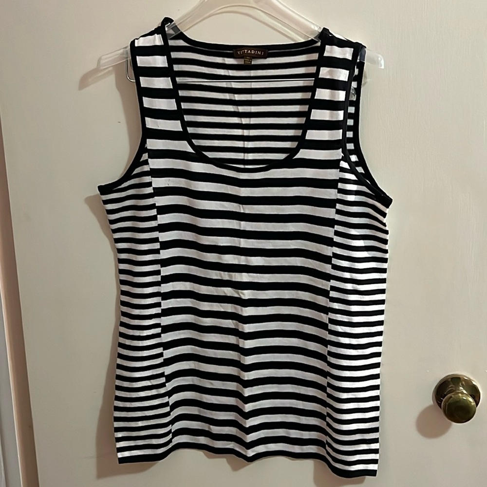 Vittadini Black & White Top Size M